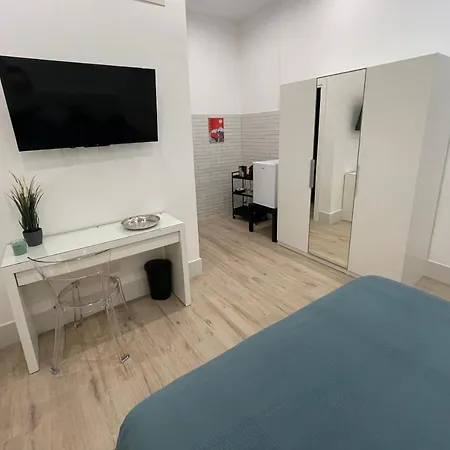 Il 16 Bed & Breakfast Naples