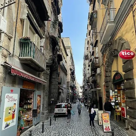 Il 16 Bed & Breakfast Napoli